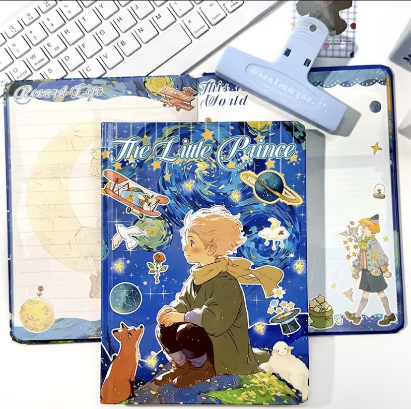 Libreta El Principito (azul)
Todas las hojas con los dos diseños.
Tapa Dura 128 hojas
(13×19cm) - Imagen 3