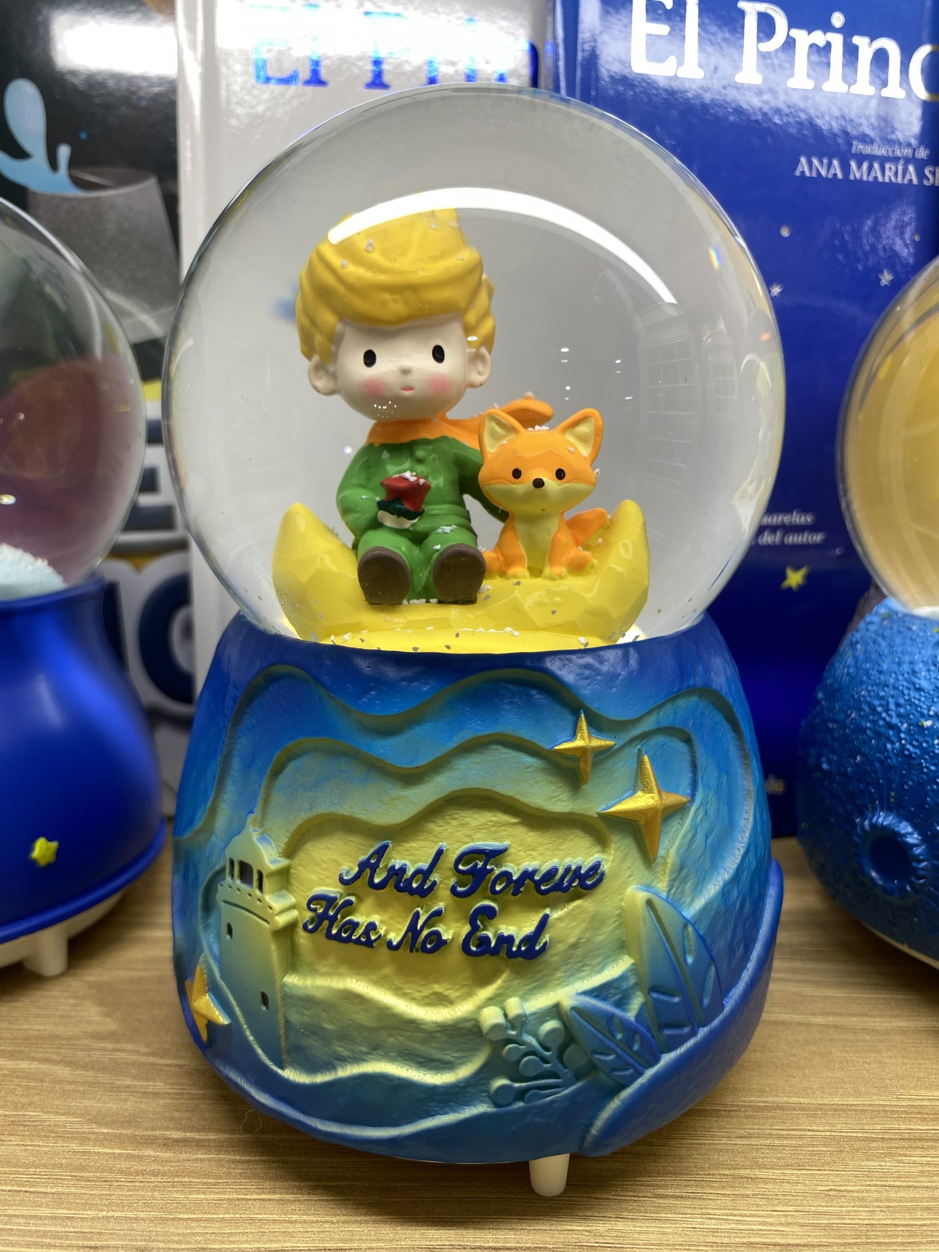Esfera de nieve "El Principito y el zorro"
