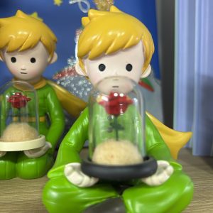 Figura de colección “El Principito y la Rosa” en resina
